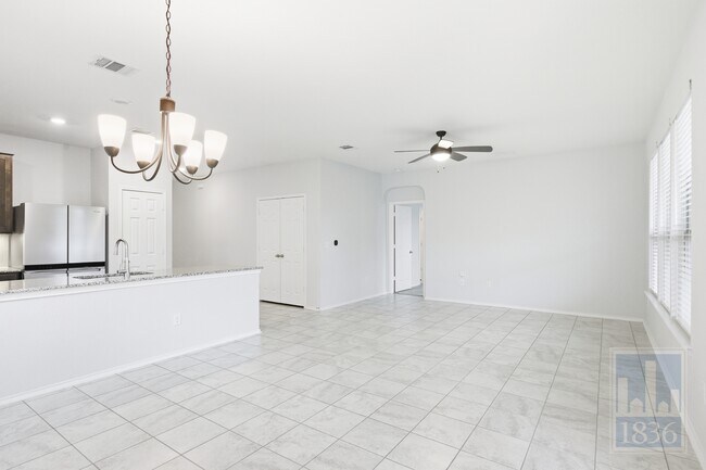 Building Photo - 8005 Crystalbrook W