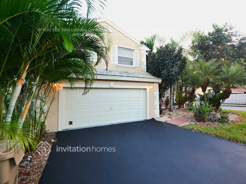 Building Photo - 14001 Richwood Pl