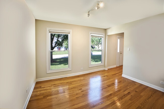 Building Photo - 2711 Valley Forge Rd