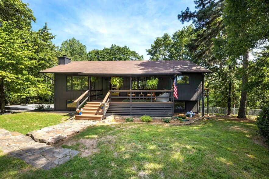Building Photo - 17259 Birch Ln