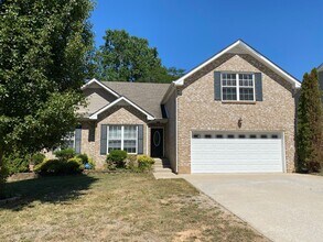 Building Photo - Great Location!! Beautiful Partial Brick H...