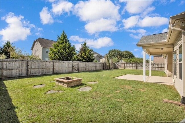 Building Photo - 210 Ganton Dr