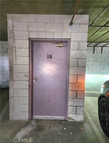 Building Photo - 14631 Dickens St