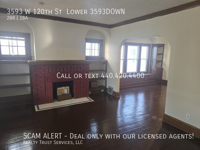 Building Photo - Bright and Lovely 2-Bedroom Unit in Clevel...