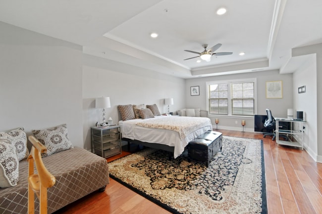 Building Photo - 503 Crown Park Ave