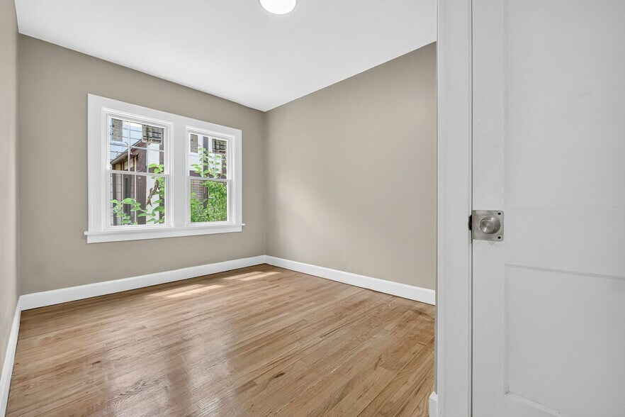 Building Photo - 3435 Ashby Rd