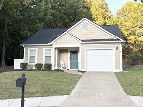 Building Photo - 140 Ivygreen Chase