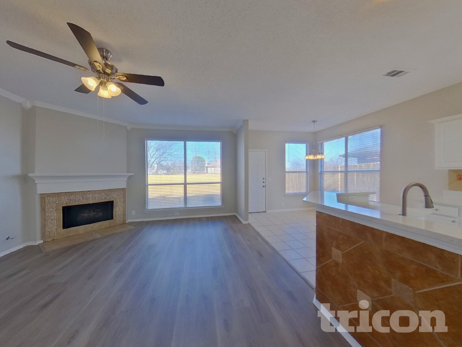 Building Photo - 3276 Raleigh Dr