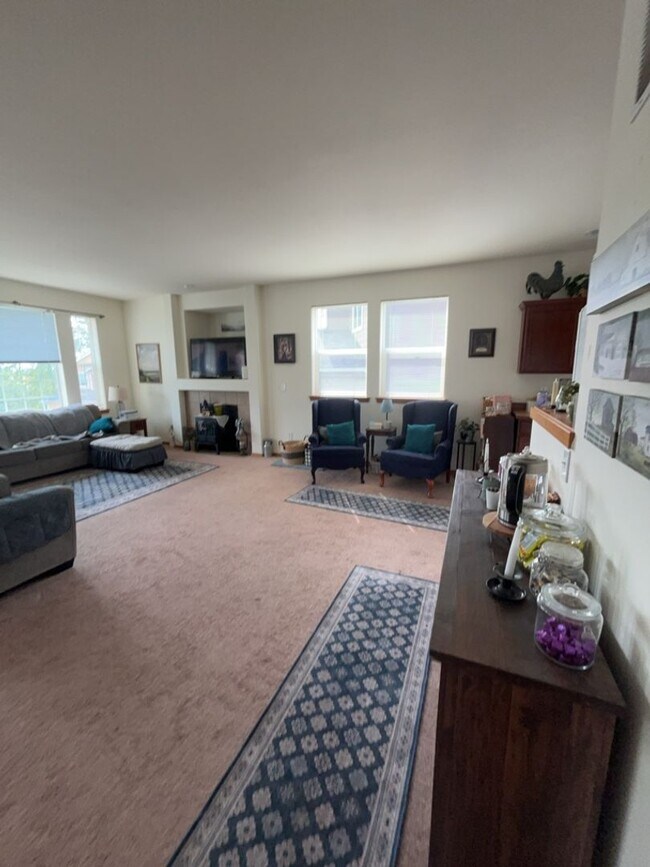 Building Photo - Spacious 3bd in Lake Stevens