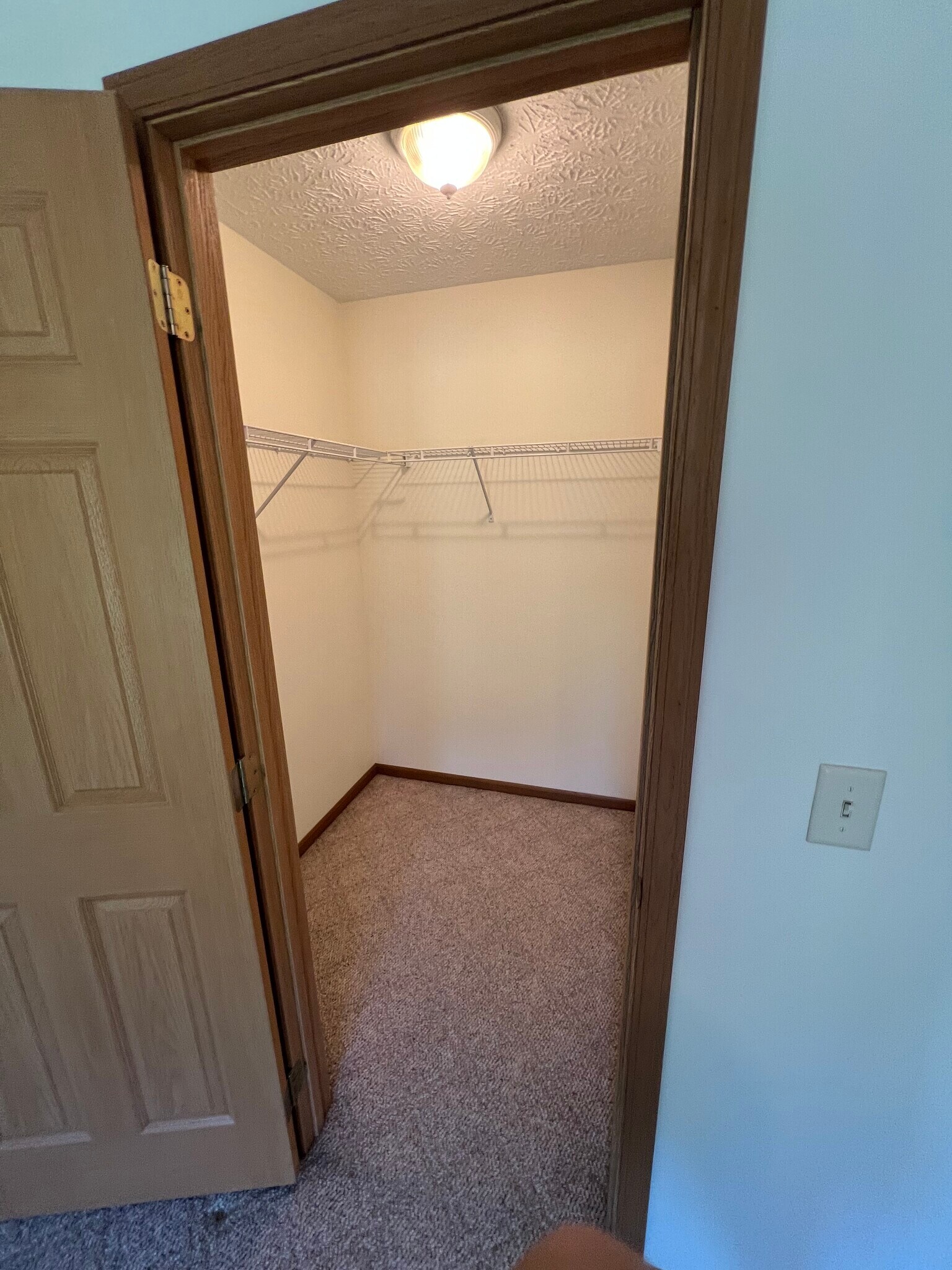 Building Photo - 1225 Sequoia Ct