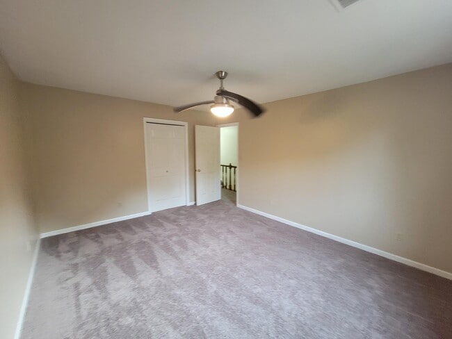 Building Photo - 4768 Red Leaf Ct