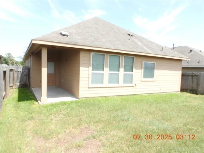 Building Photo - 3667 Raintree Village Dr