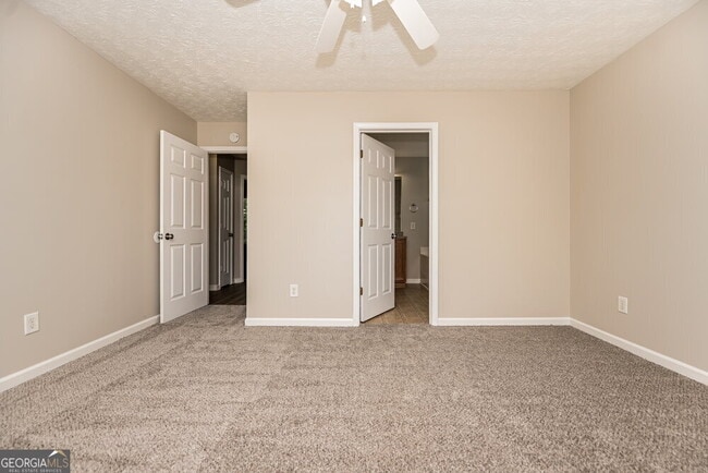 Building Photo - 310 Prescott Ct