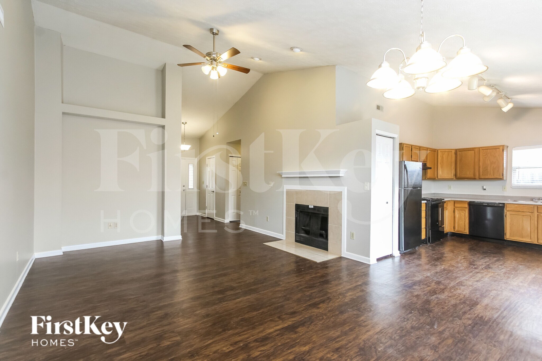 Building Photo - 5923 Prairie Creek Dr