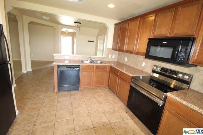 Building Photo - 304 W Gemini Ln