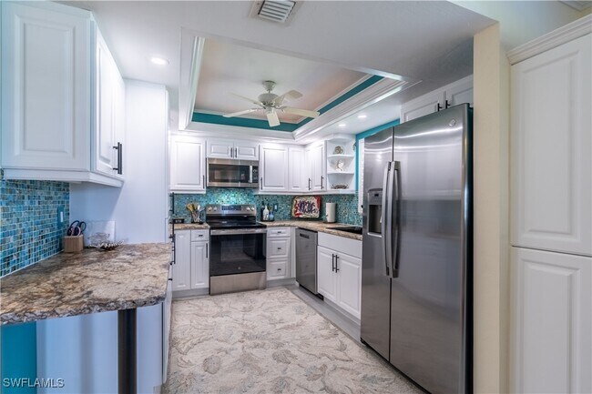 Building Photo - 1071 8th St S