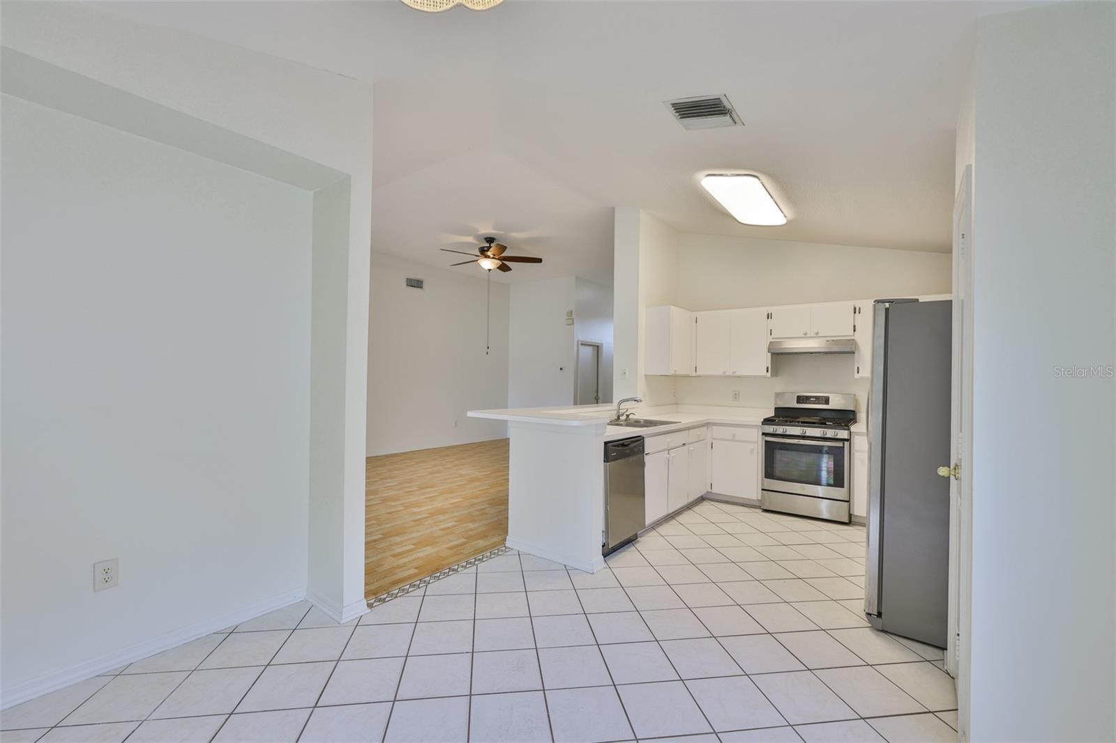 Building Photo - 1611 Bondurant Way