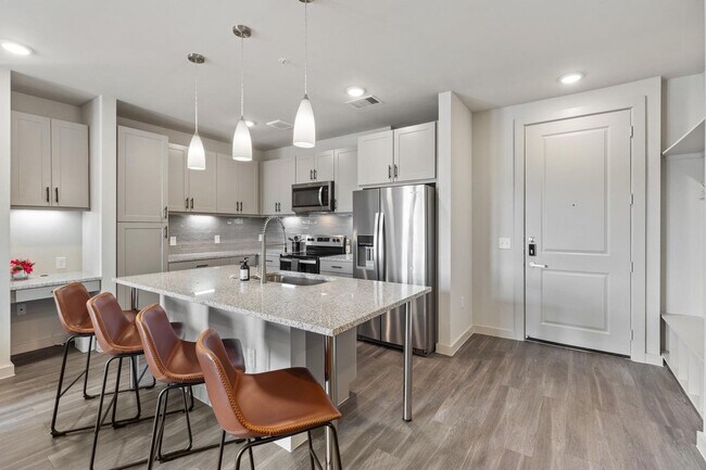 Building Photo - 5820 1/2 Cameron Road-SI FL2-ID1303392P