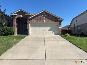 Building Photo - 6109 Malachi Ln