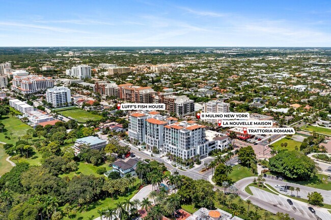 Building Photo - 485 E Royal Palm Rd