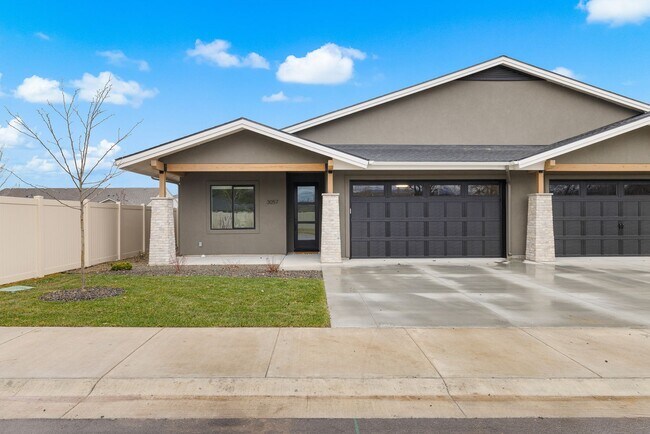 Building Photo - Brand New Luxury Duplex-Top of the line finishes & walking distance to The Village.