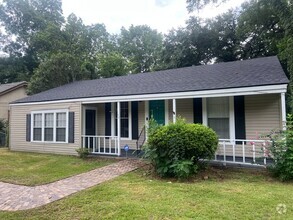 Building Photo - PERFECT STARTER HOME IN BROADMOOR