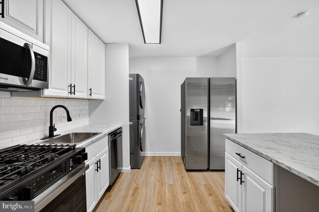 Building Photo - 8481 Greenbelt Rd