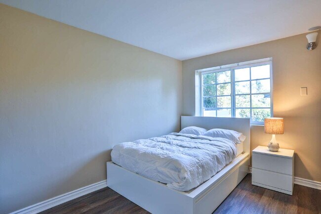 Building Photo - Furnished Room for Rent – Modern Co-Living Home (5 Bed, Shared Common Areas) Near SDSU (0.5 Miles)
