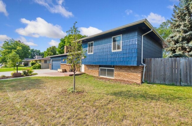 Building Photo - 2481 Nyssa Dr