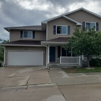 Building Photo - 6630 Shadow Pines Dr
