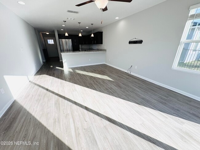 Building Photo - 4468 Civic Wy