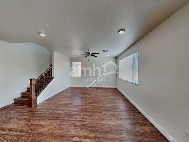 Building Photo - 5624 Blue Wonder St