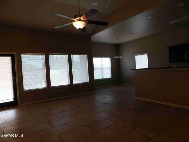 Building Photo - 14628 Rockbridge