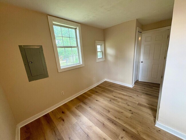 Building Photo - 401 Harlan St