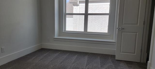 Building Photo - 4878 Limousine Ln