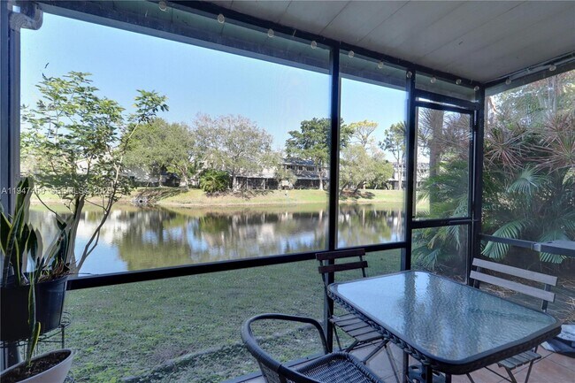 Building Photo - 2149 Discovery Cir W