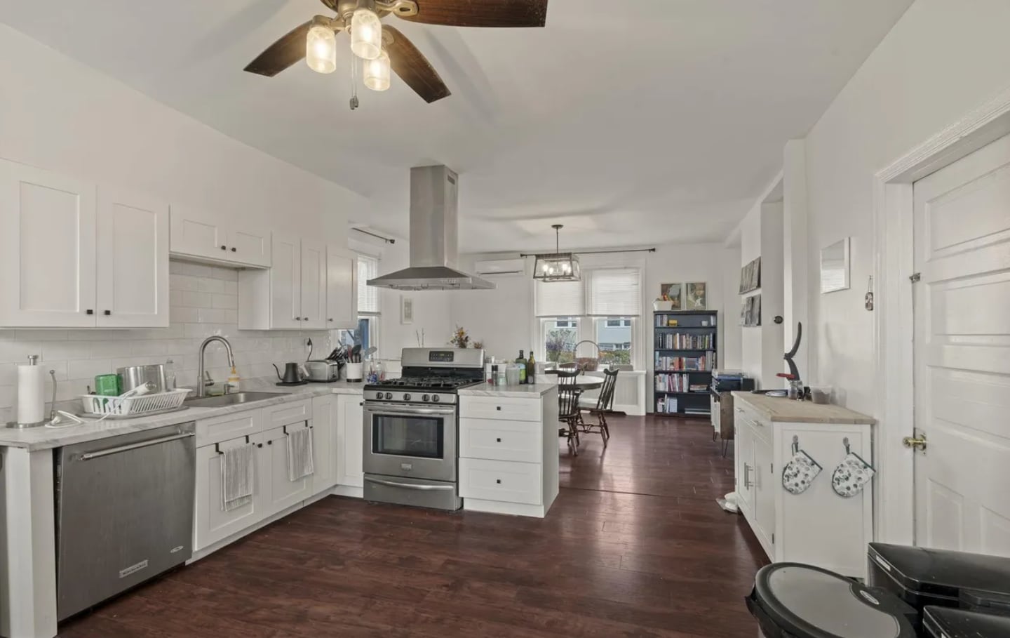 Building Photo - 114 Cadwalader Ave