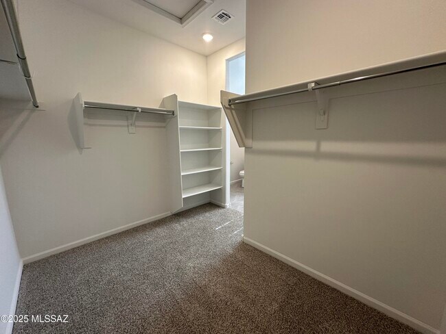 Building Photo - 11890 W Rancho Dr