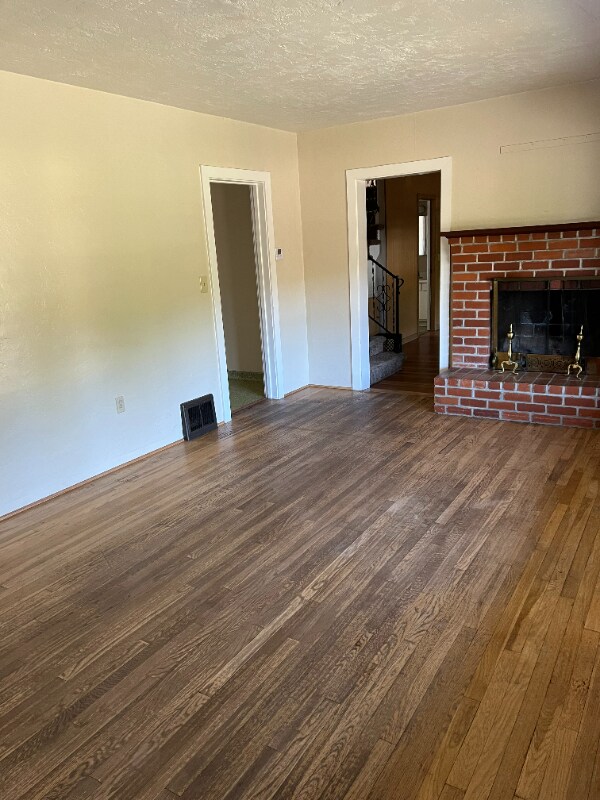 Building Photo - 150 Highland Dr