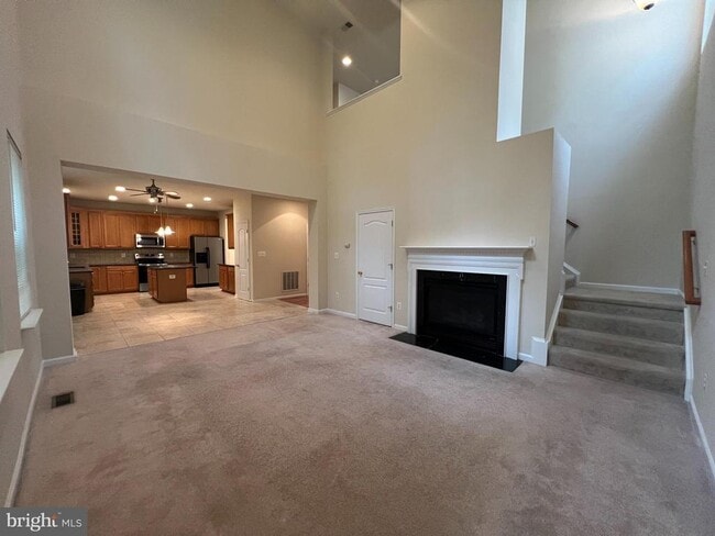 Building Photo - 12 Rivers Edge Terrace