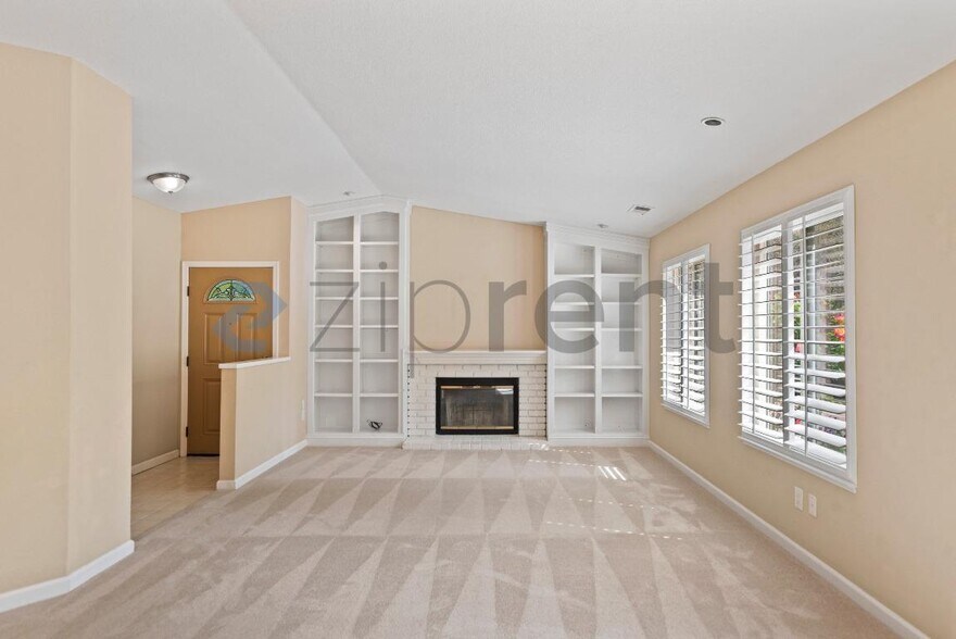 Building Photo - 6 Sandpebble Ct