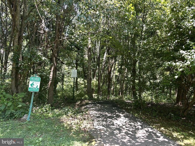 Building Photo - 18815 Sparkling Water Dr