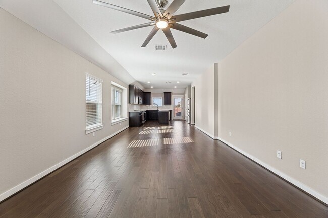 Building Photo - 128 Gidran Trail