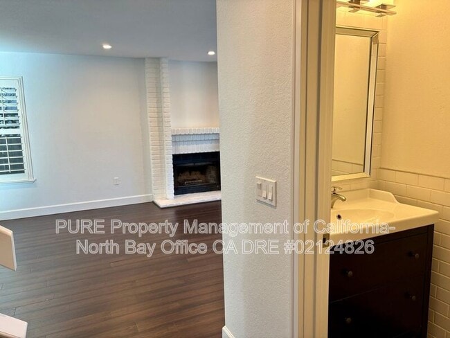 Building Photo - 104 Banff Way