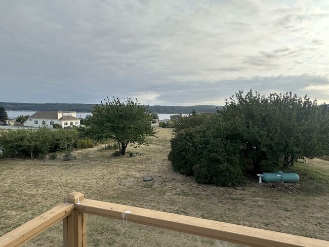 Building Photo - 2 Bed 2 Bath - Penn Cove - Small Dog - Vie...