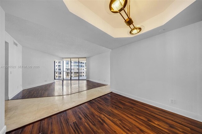 Building Photo - 3610 Yacht Club Dr