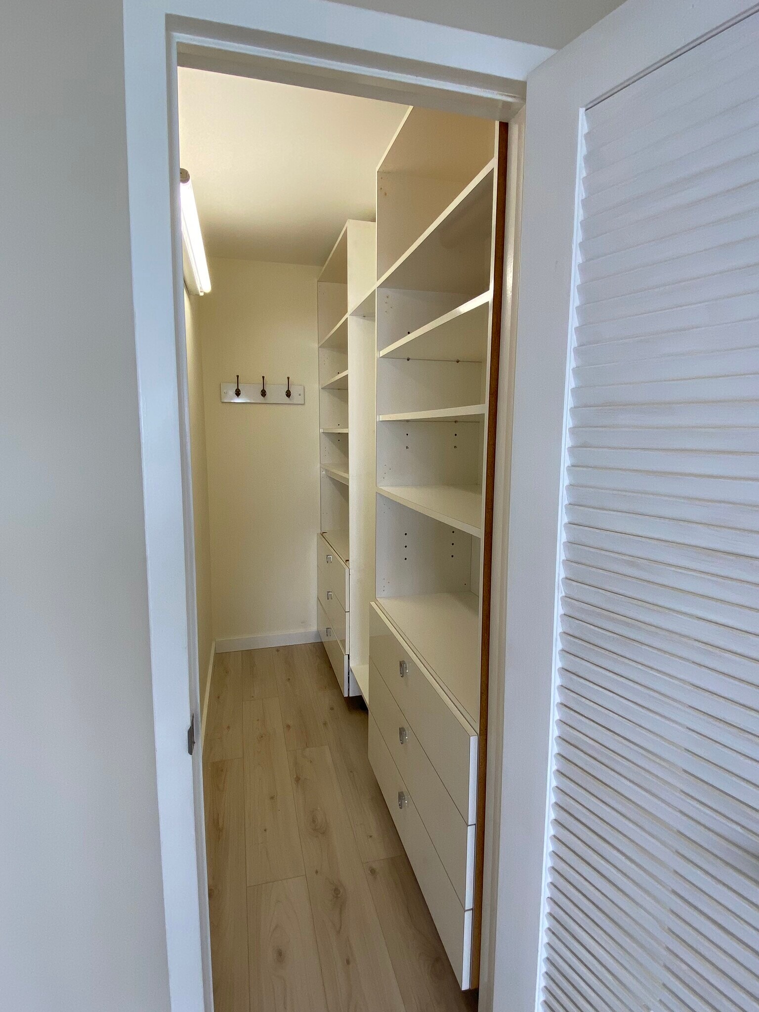 Building Photo - 4048 Exeter C