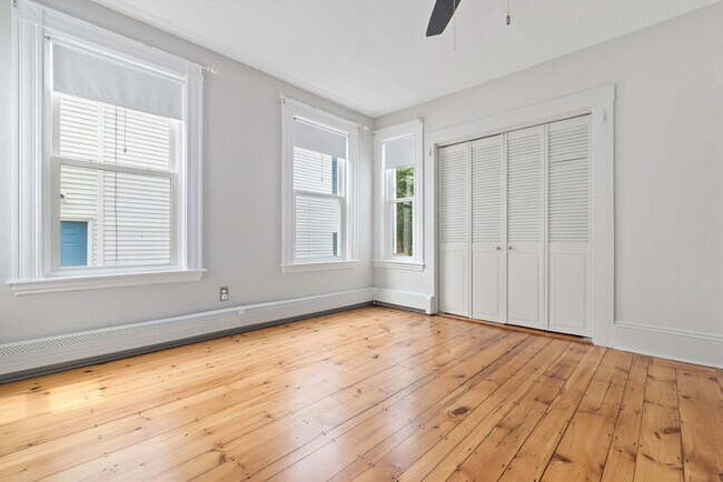 Building Photo - 17 Lothrop St