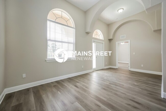 Building Photo - 906 Cortez Ave