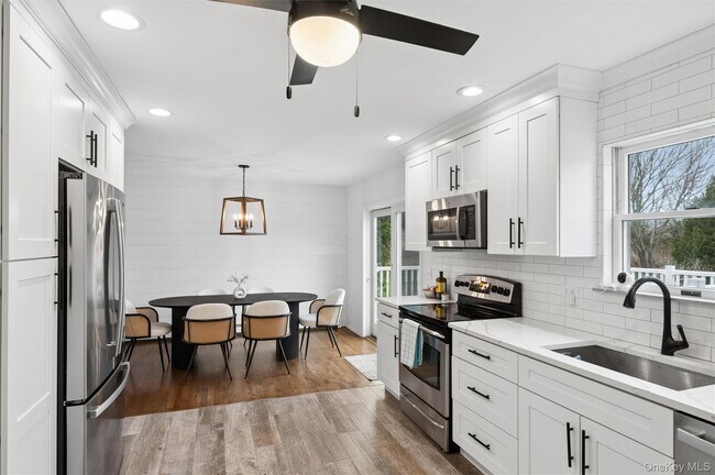 Building Photo - 97 Grant Dr